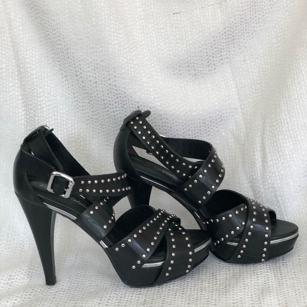 Strappy Platform Heels 💋